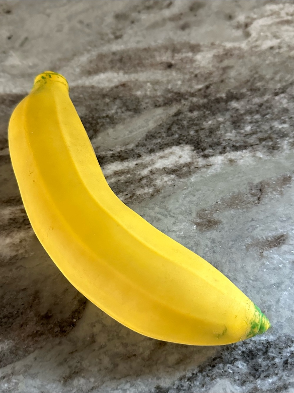 Jaru squishy stretchy Banana Yellow/Green 9in
